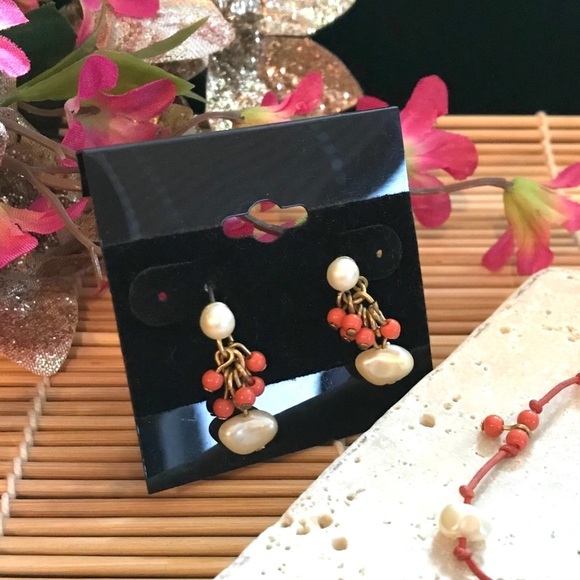 Pearl and Orange Bead Necklace / Earrings Set​​ - Picture 3 of 3